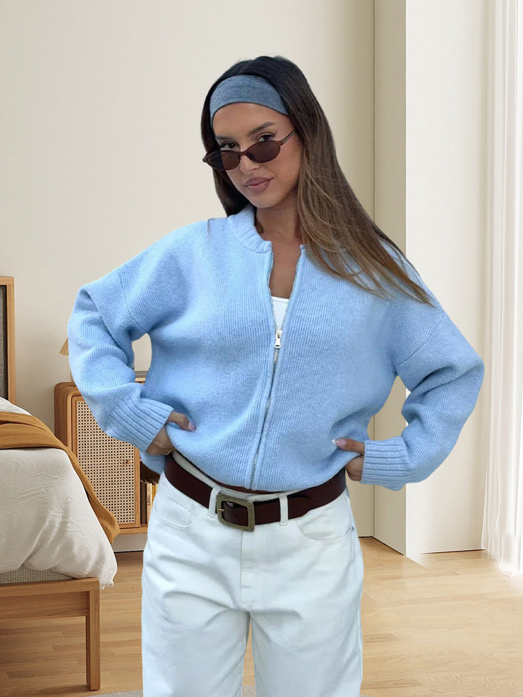 Damen Strickjacke mit kurzem Schnitt und sportlichem Reißverschluss EB
