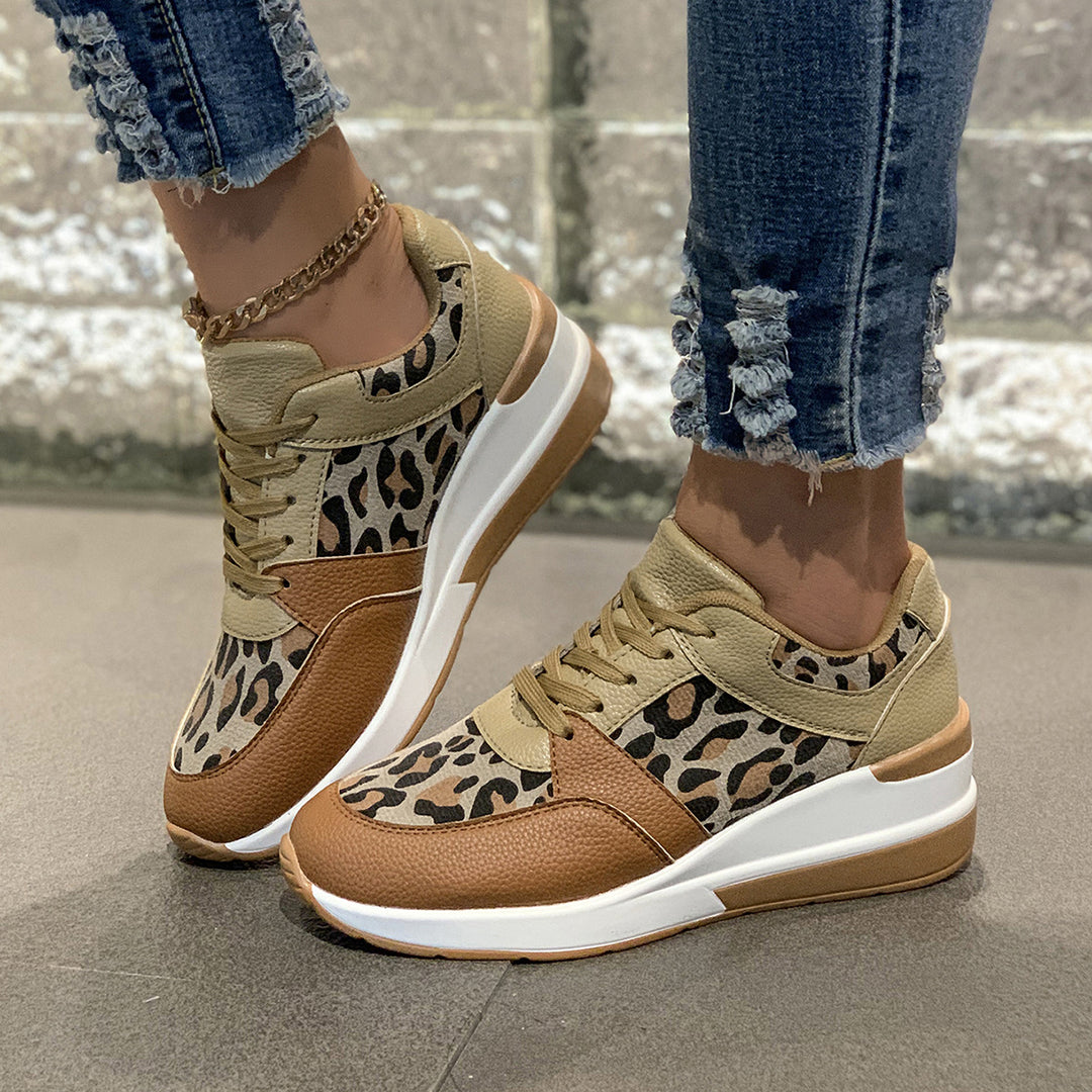 Damen Sneakers im modernen Leoprint-Design mit komfortabler Sohle EB