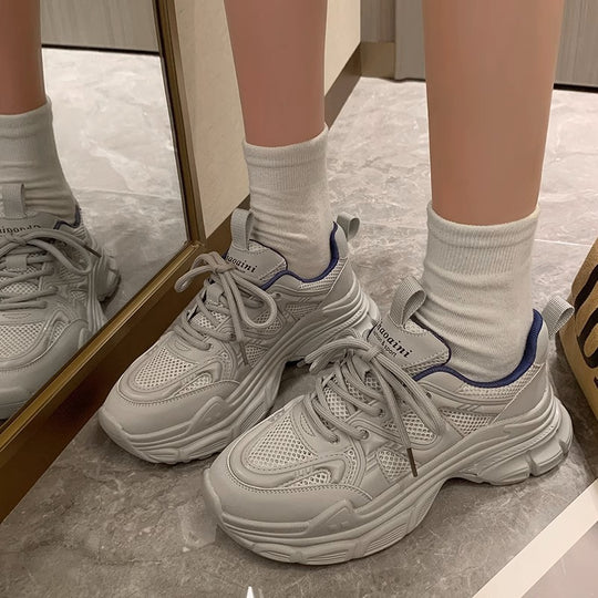 Damen Sportliche Lauf-Sneaker mit atmungsaktiver Mesh-Oberfläche und dämpfender Sohle EB