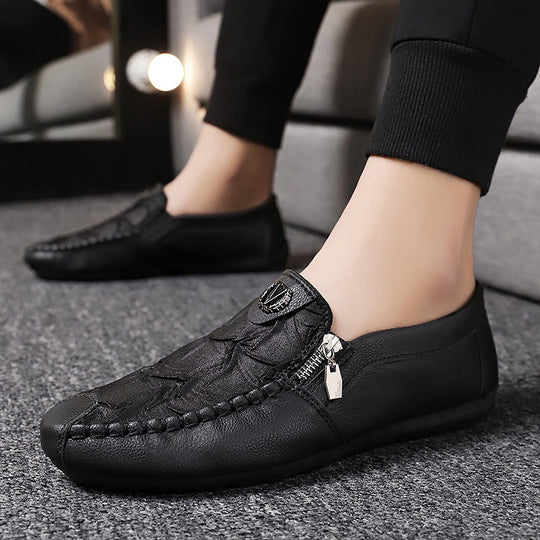 Herren elegante Lederoptik Slipper mit Zierreißverschluss, handgenähter Mokassinnaht und flexibler Komfortsohle EB