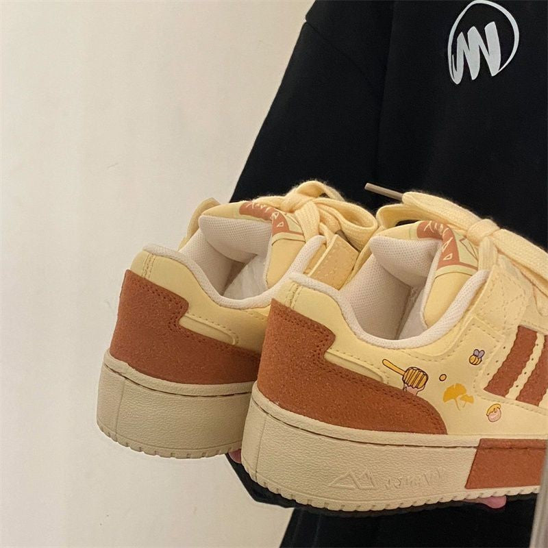 Damen Sneakers mit verspieltem Design und hochwertigem Obermaterial EB