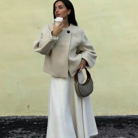Damen Wickeljacke mit weiten Ärmeln und dekorativem Knopf EB