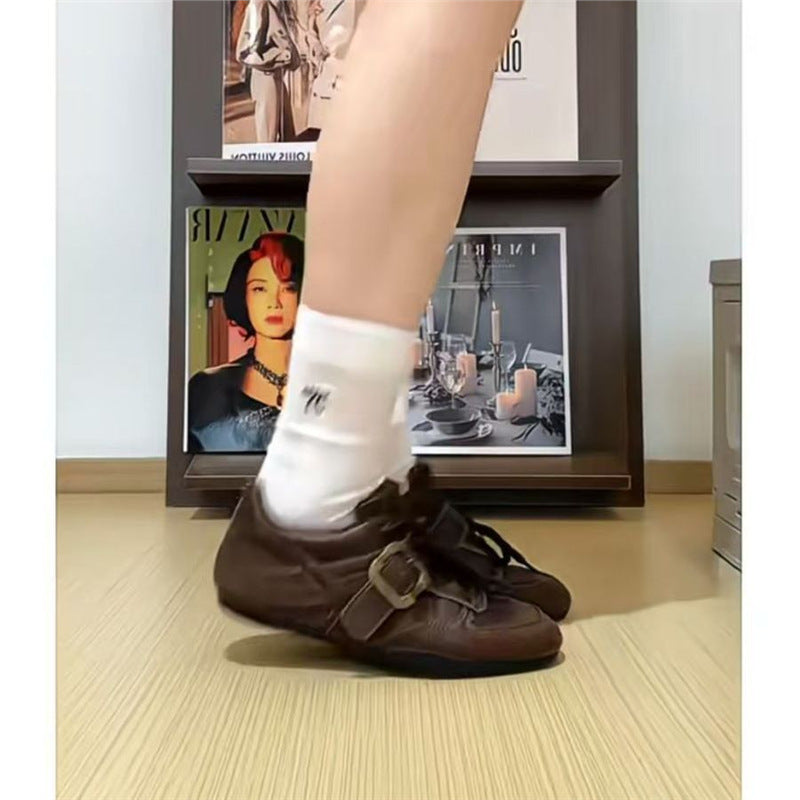 Damen sportliche Sneakers mit innovativem Schnürsystem und modischem Buckle-Riemen EB