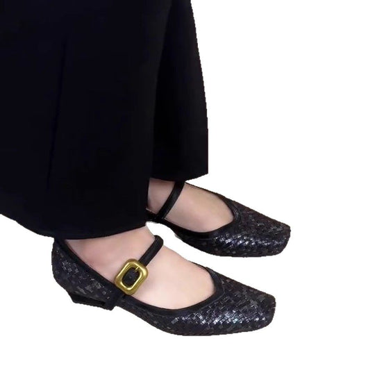 Damen Ballerina-Schuhe mit elegantem Riemchen und hochwertiger Lederoberfläche EB