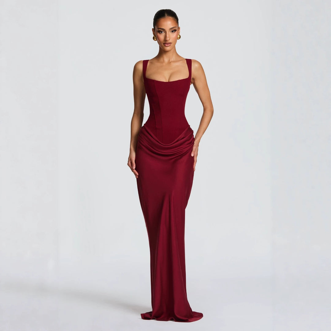 Damen Elegantes Maxikleid mit figurformendem Schnitt und zarten Drapierungen EB