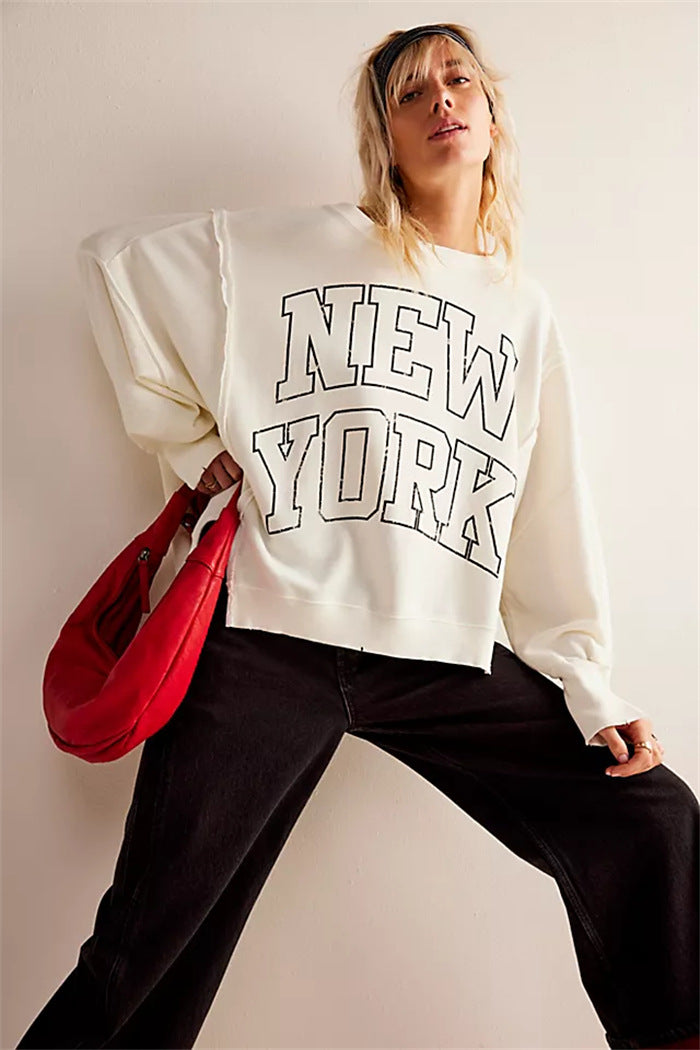 Damen oversized Sweatshirt mit Rüben-Print, ausgefransten Nahtakzenten und Daumenlochärmeln Eichborn Berlin