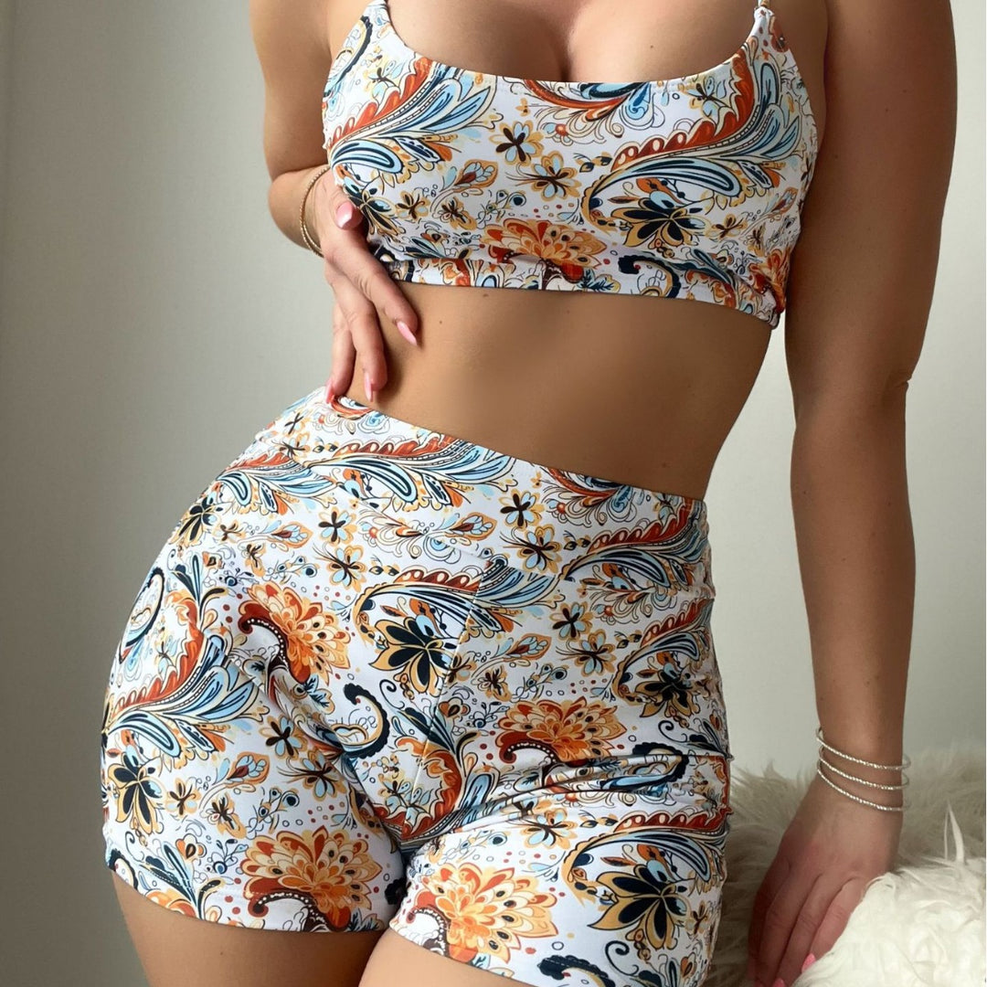 Damen Sportliches Crop-Top und High-Waist Shorts Set EB