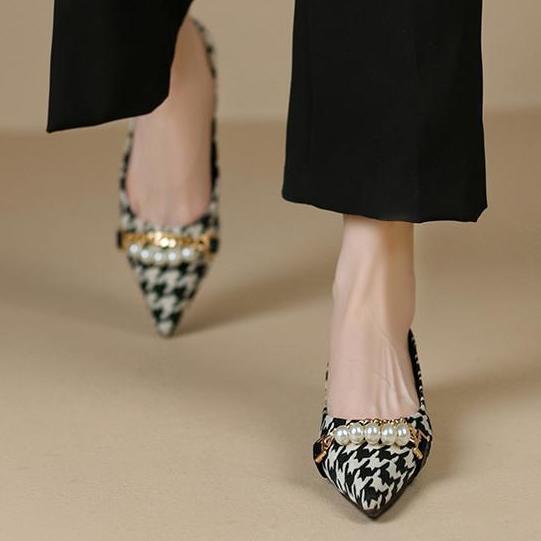 Damen elegante Ballerinas mit modischem Hahnentrittmuster und Perlenschmuck EB