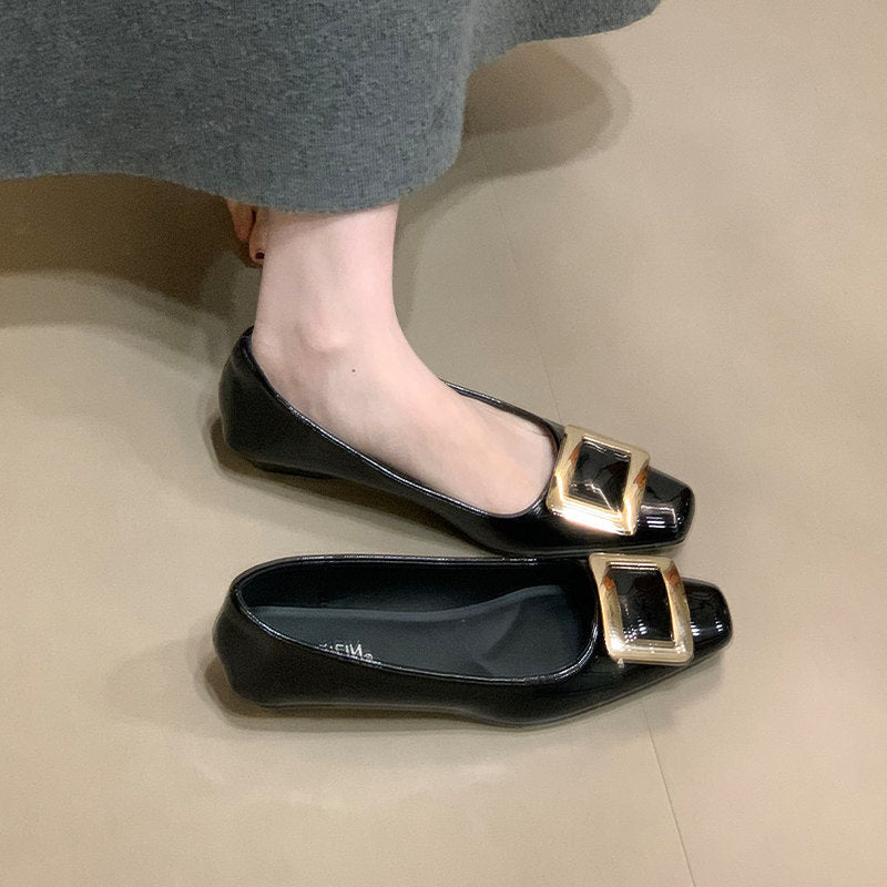 Damen Ballerinas mit eleganter Schnalle und hochwertiger Lackoberfläche EB