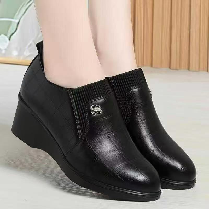 Damen Komfortable Wedge-Stiefeletten mit elegantem Design und elastischen Einsätzen EB