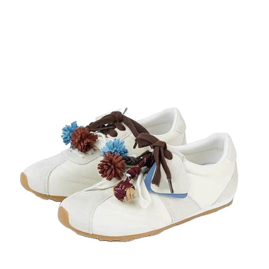Damen modische Sneaker mit Blumenapplikationen EB