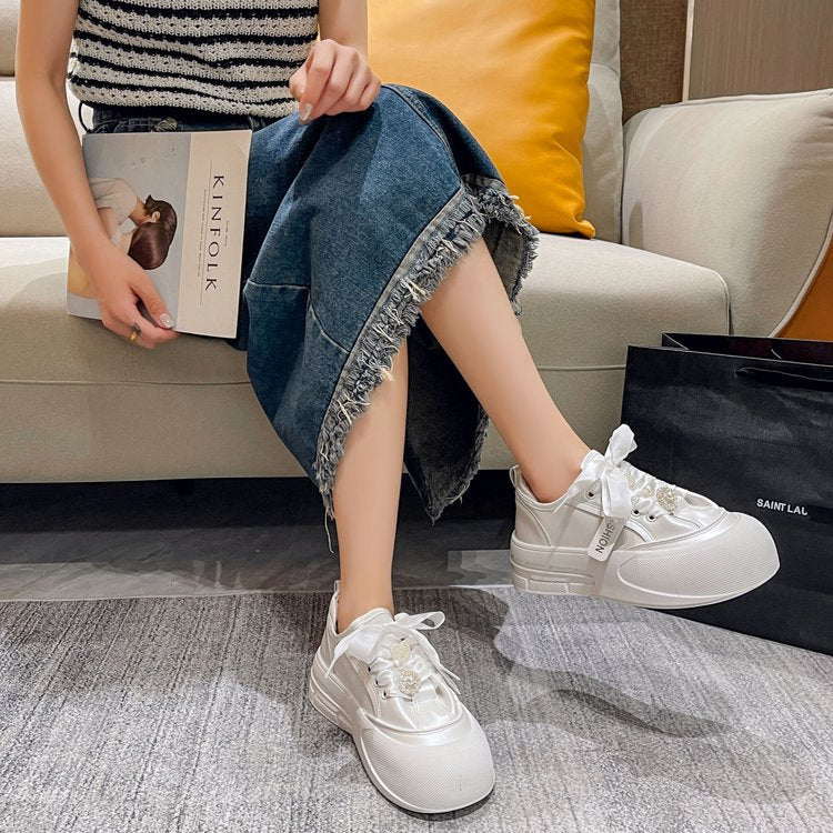 Damen modische Sneakers mit detailverliebtem Satinband und glamourösen Applikationen EB