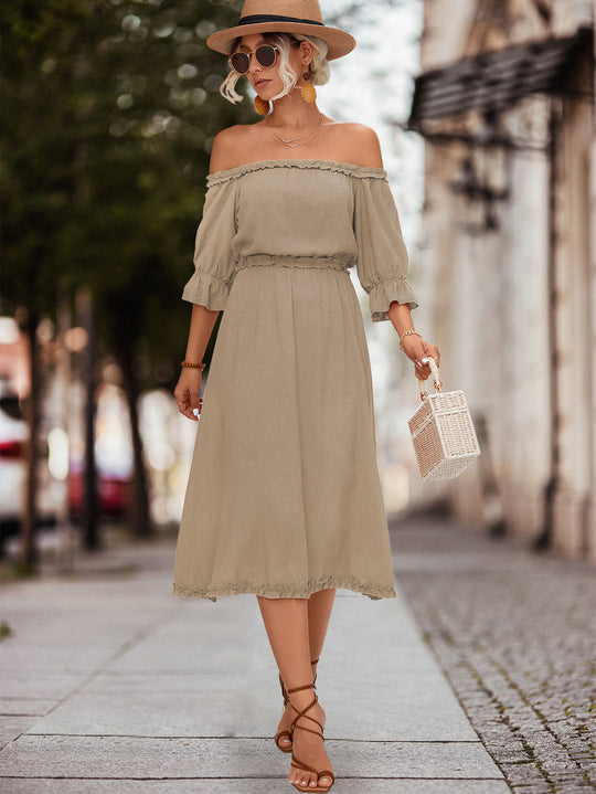 Damen Off-Shoulder Maxikleid mit elastischem Tailleneinsatz und Rüschendetails EB
