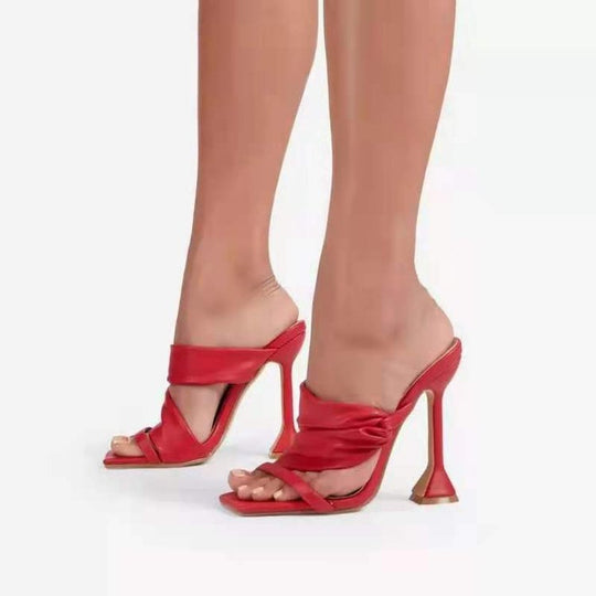 Damen Elegante High Heels mit raffinierter Riemenführung EB