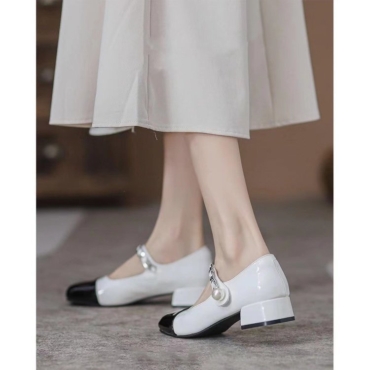 Damen Schicke Ballerinas mit dekorativem Riemen und komfortablem Blockabsatz EB