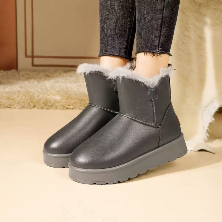 Damen Winterstiefel mit isolierendem Kunstfellkragen und rutschfester Sohle EB