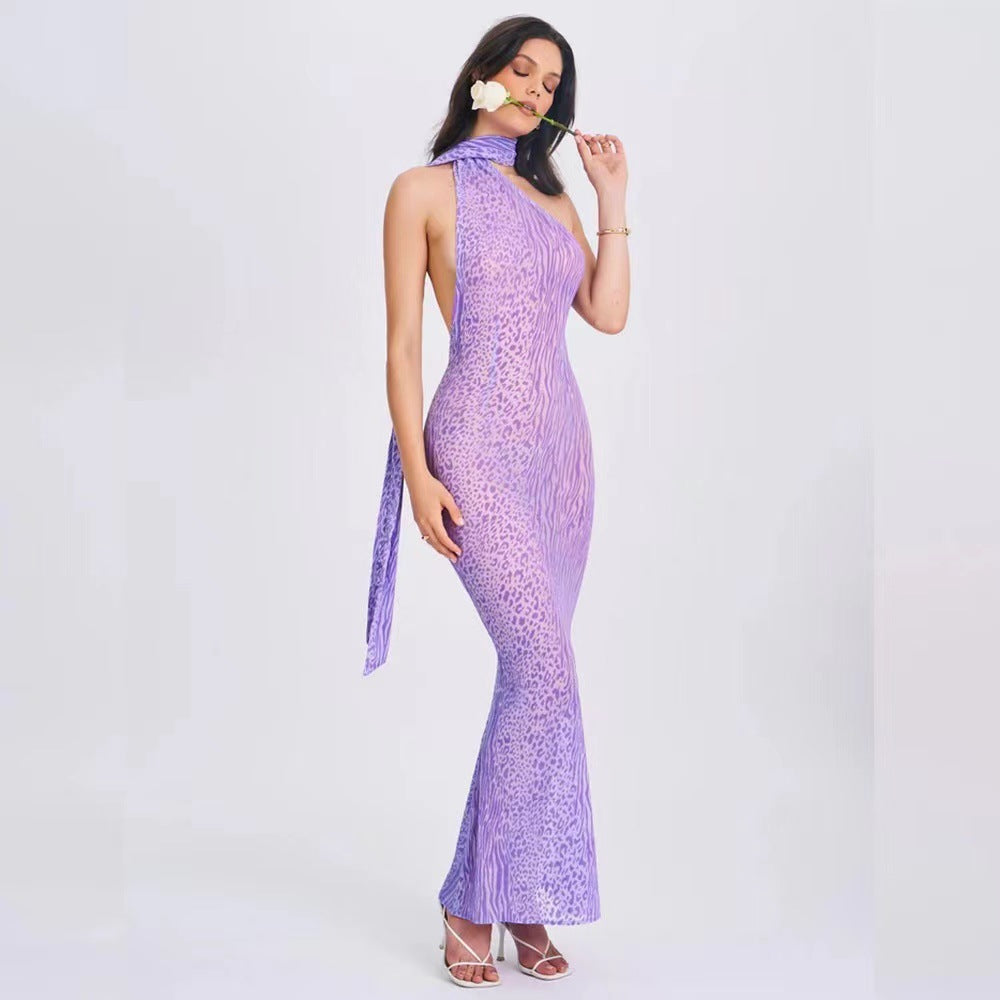 Damen Elegantes Maxikleid mit asymmetrischem Schnitt und zarter Tiermotiv-Optik EB