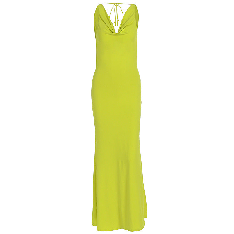 Damen Maxikleid mit tiefem Wasserfallausschnitt und figurumspielendem Schnitt EB