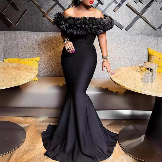 Damen Abendkleid mit voluminösem Rüschensaum EB