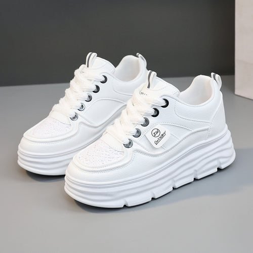 Damen Chunky Sneaker mit dämpfendem Sohlenprofil und modischem Design EB