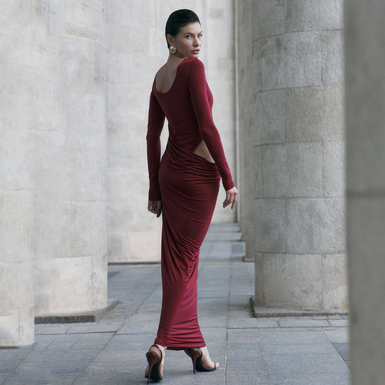 Damen figurbetontes Maxikleid mit innovativem Drapierungselement EB