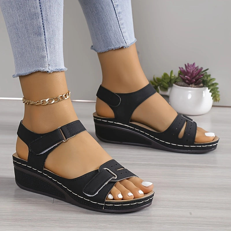 Damen Keilsandalen mit verstellbaren Riemen und anatomischem Fußbett EB