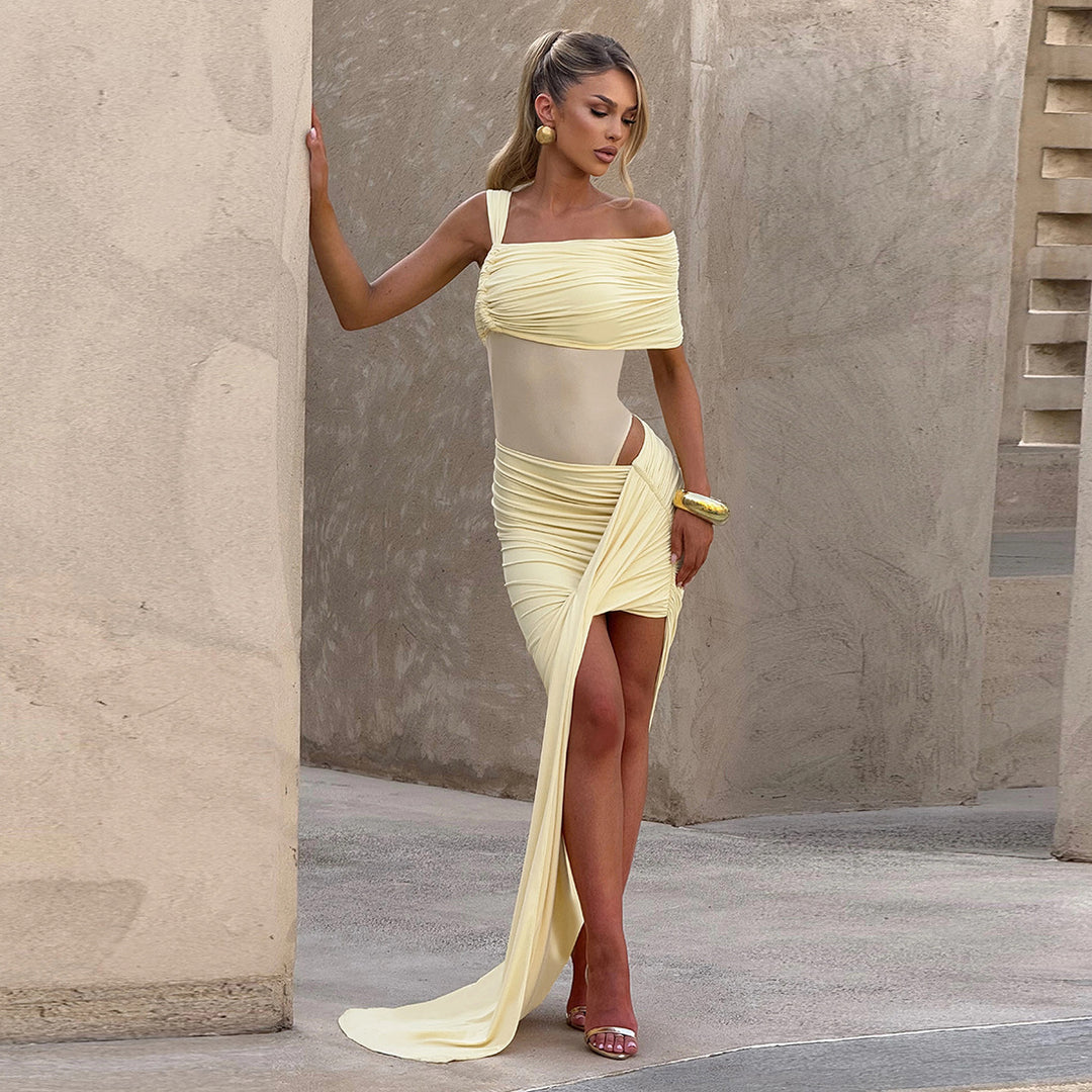 Damen Raffiniertes Maxikleid mit asymmetrischem Design und figurnaher Passform EB