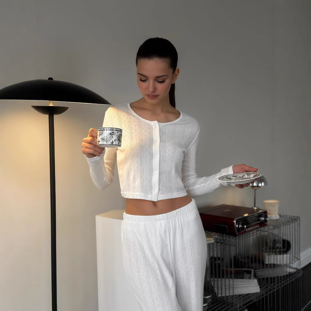Damen elegantes Lounge-Set aus feinen Materialien mit weit geschnittenen Hosen EB
