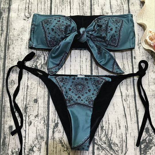 Damen Bandeau-Bikini mit verspieltem Knotendesign EB