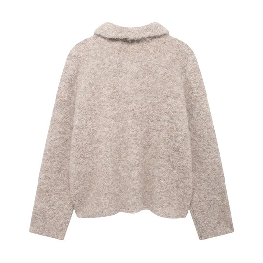 Damen flauschige Strickjacke mit dekorativen Blumenknöpfen EB