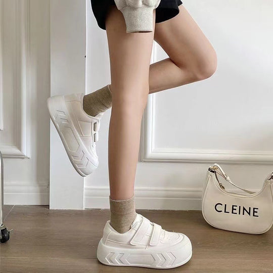 Damen Chunky Sneakers mit verstellbarem Klettverschluss und dämpfender Sohle EB
