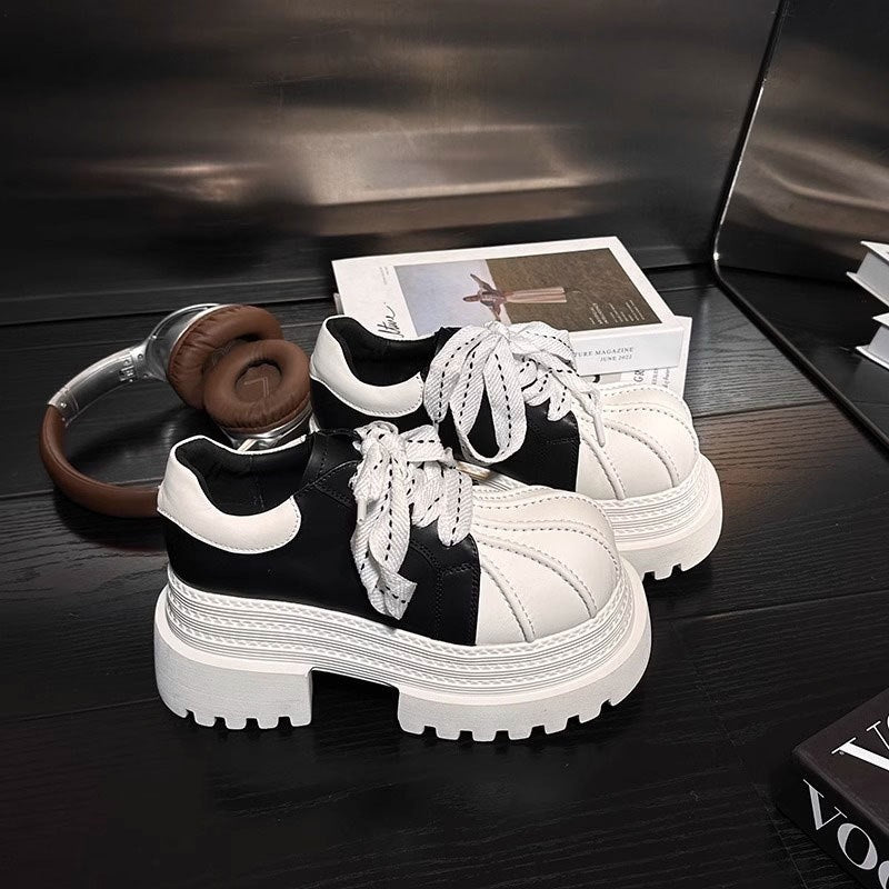 Damen Chunky Schuhe mit auffälligem Profil und robustem Obermaterial EB
