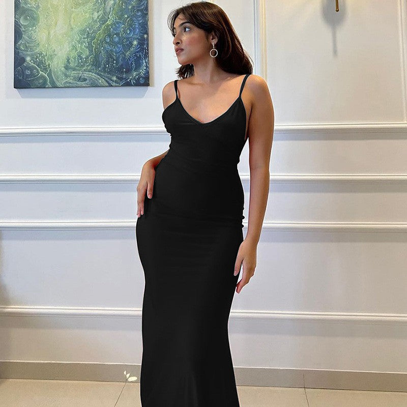 Damen elegantes figurbetontes Abendkleid mit Spaghettiträgern und fließendem Schnitt EB