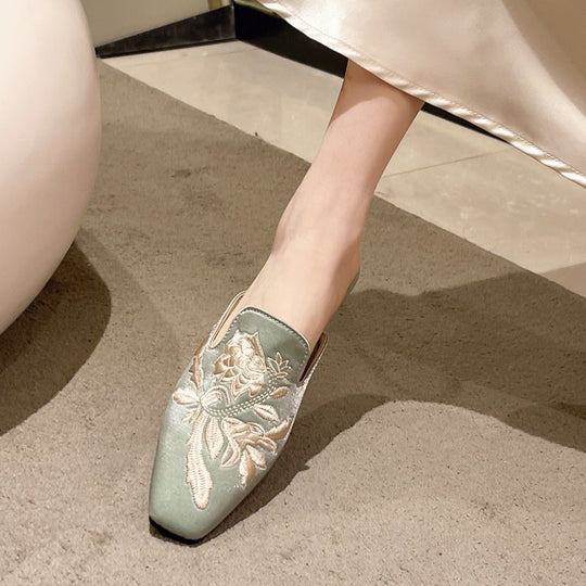 Damen elegante Mules mit floralen Stickereien EB