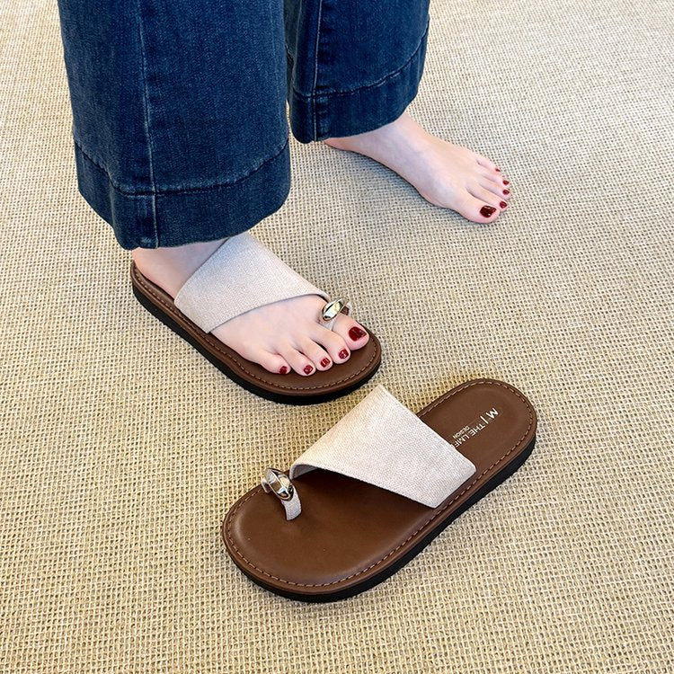 Damen modische Riemensandalen mit komfortablem Fußbett und zierlichem Design EB
