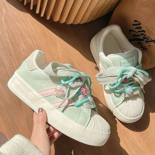 Damen Sportliche Sneakers mit einzigartigem Schnürsystem EB