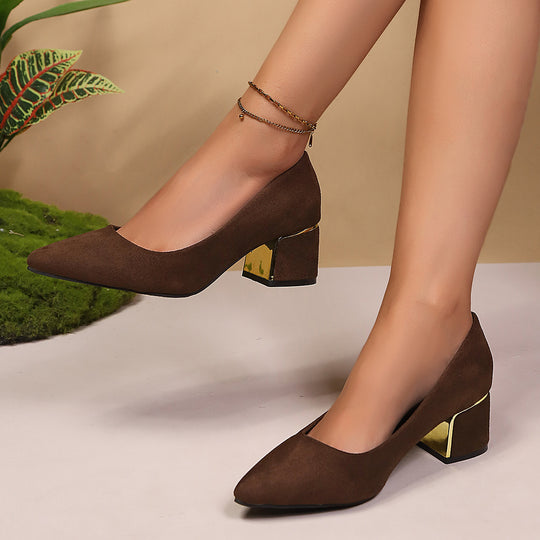 Damen dezente Pumps mit goldenem Akzent EB