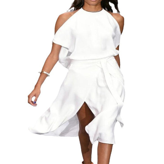 Damen Elegantes und fließendes Maxikleid mit tiefem Ausschnitt und Taillierung EB
