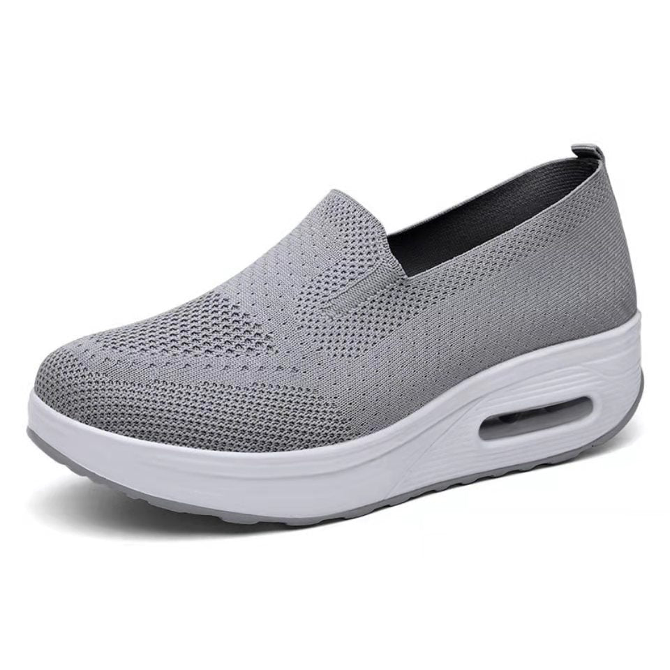 Damen Slip-On Sneakers mit atmungsaktivem Obermaterial und stoßdämpfender Sohle EB