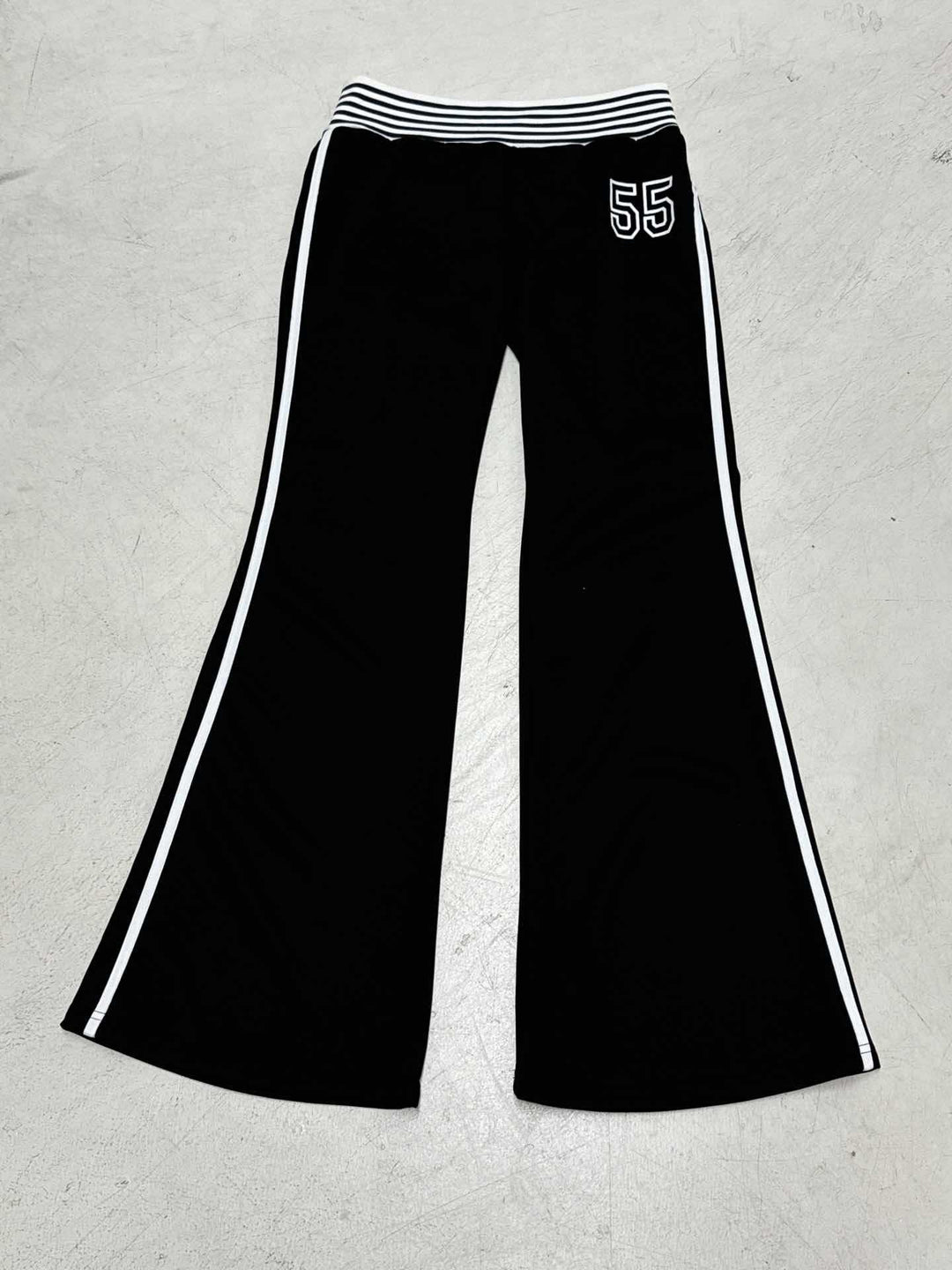 Damen Flared Jogginghose mit seitlichen Streifen EB
