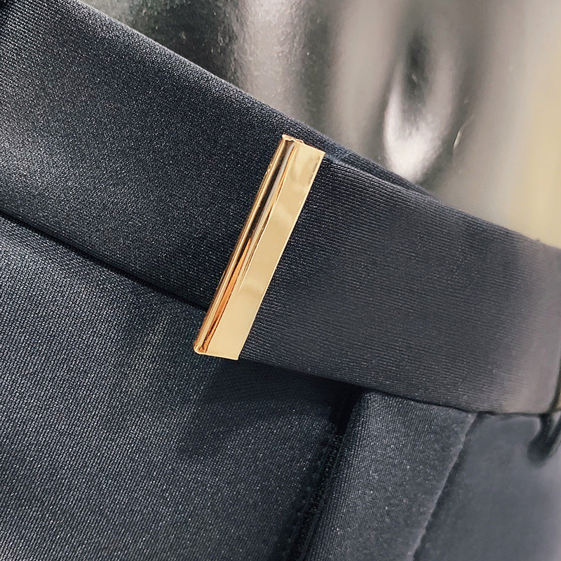 Herren nan schmale elegante Anzughose mit dezenter Goldschließe und Bügelfalte EB