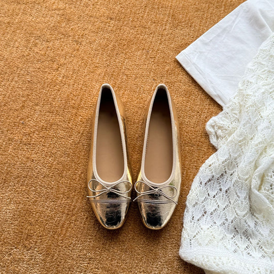 Damen Ballerinas mit schimmerndem Obermaterial und dekorativer Schleife EB