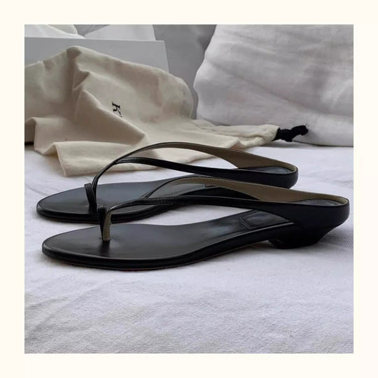 Damen Zehentrenner mit flexibler Sohle und modischem Riemchen-Design EB