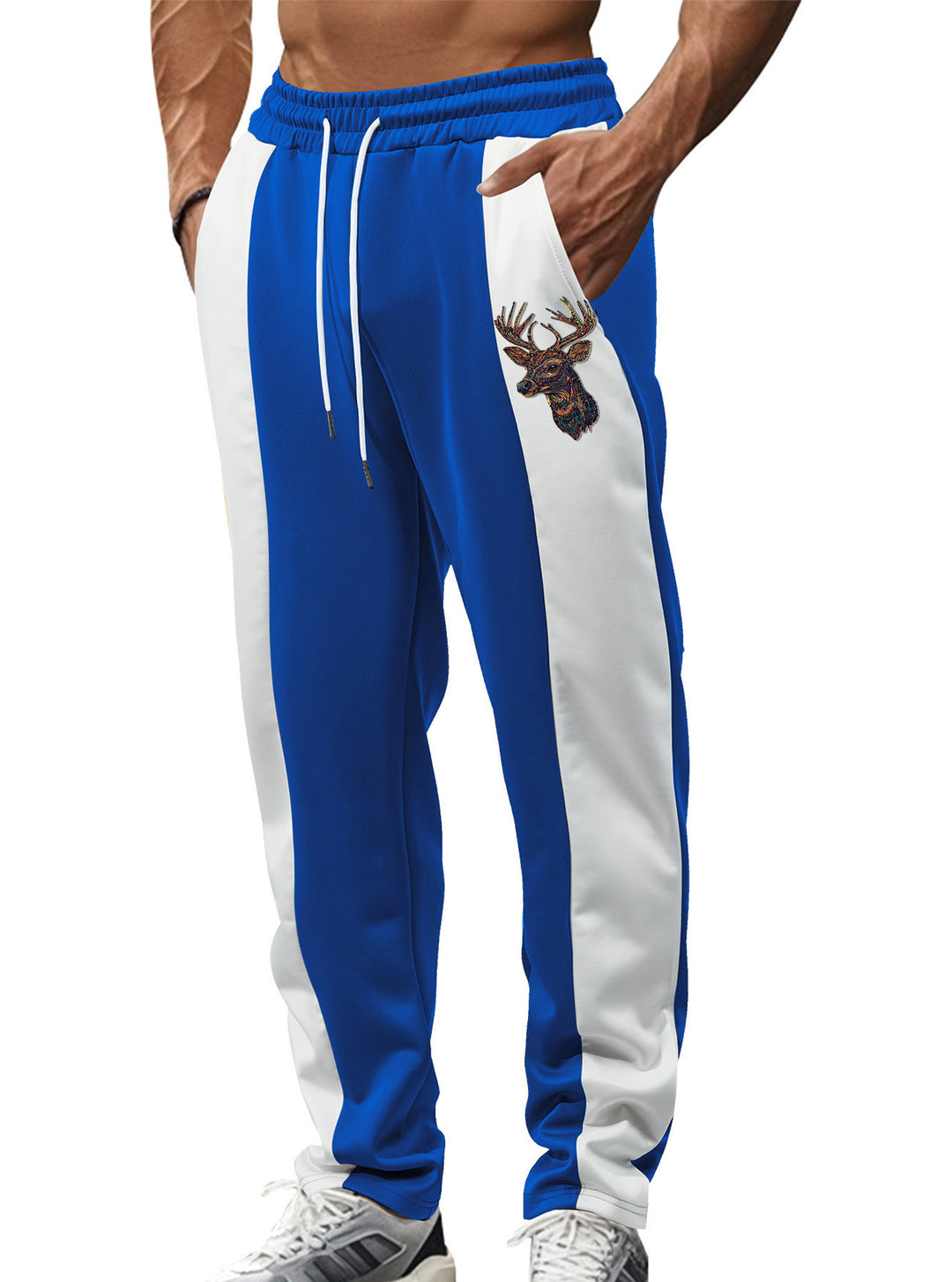 Herren nan sportive Trackpants mit seitlichen Kontrastbahnen elastischem Bund Kordelzug und Hirschstickerei EB