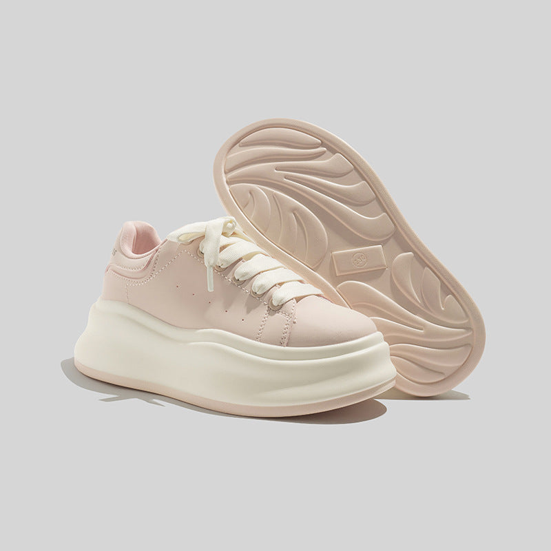 Damen Sneakers mit extrabreiter Komfortsohle und modernem Design EB