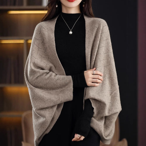Damen Großer Strickponcho mit modernem Rautenmuster EB