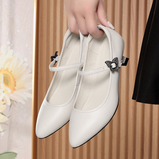 Damen Mary Jane Pumps mit verstellbarem Riemen und eleganter Schmuckschmetterling EB
