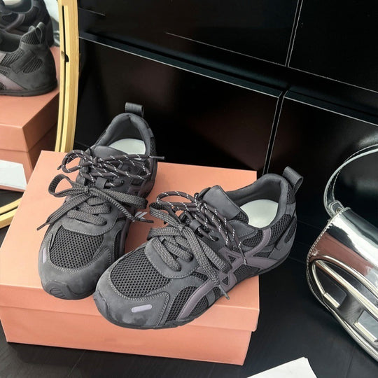 Damen Sportliche Sneaker mit atmungsaktiven Mesh-Einsätzen und stabiler Sohle EB