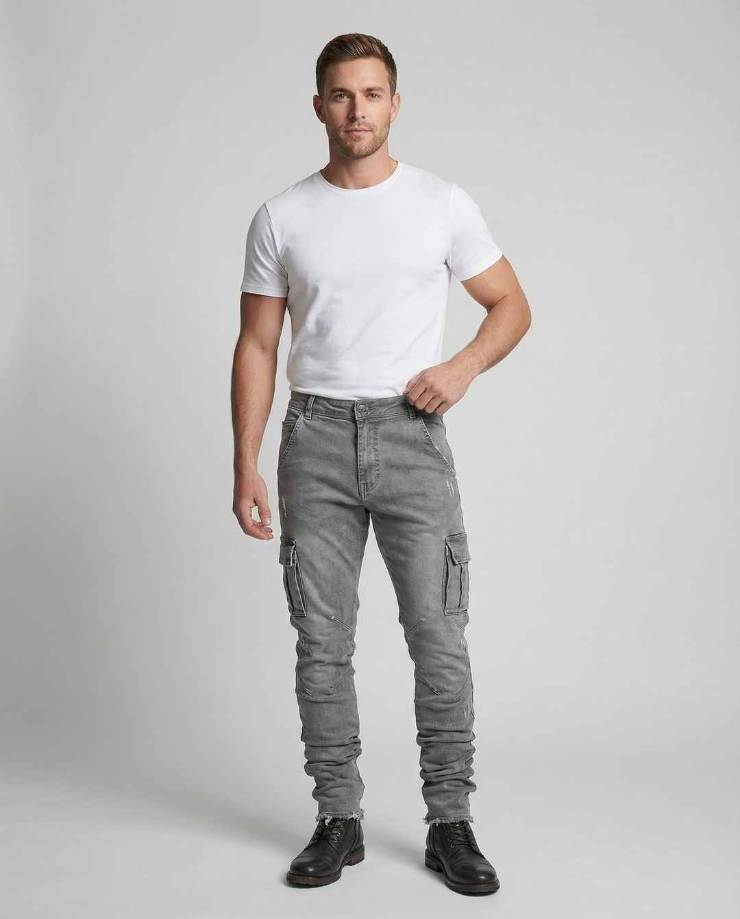 Herren Cargo-Jeans im lässigen Slim-Fit-Design mit funktionalen Taschen EB