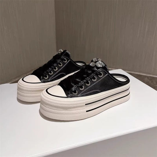 Damen modische Slip-On Sneakers mit glänzenden Details und komfortabler Sohle EB